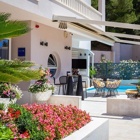 טוצפי Aparthotel Flora מראה חיצוני תמונה