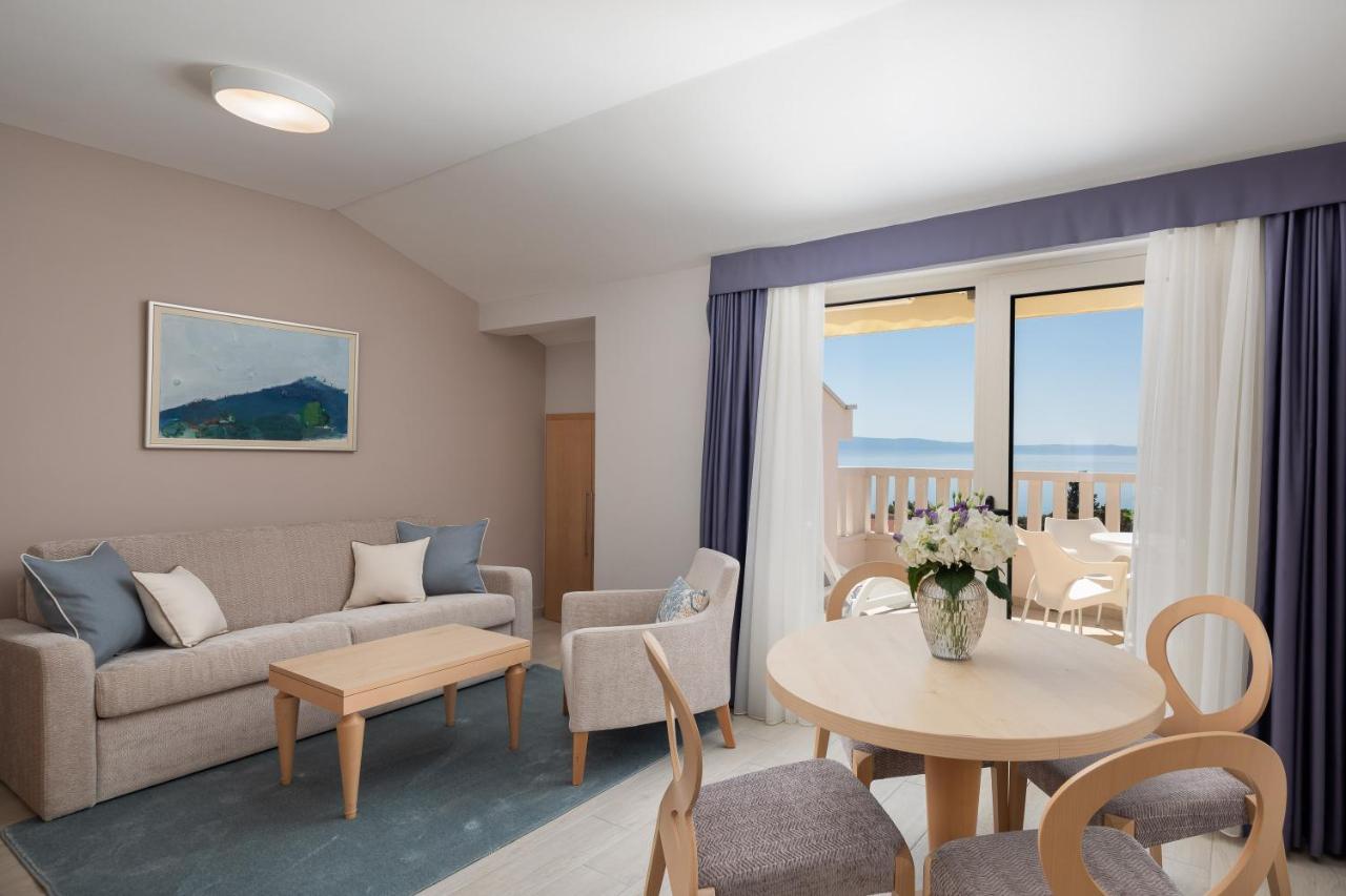 טוצפי Aparthotel Flora מראה חיצוני תמונה