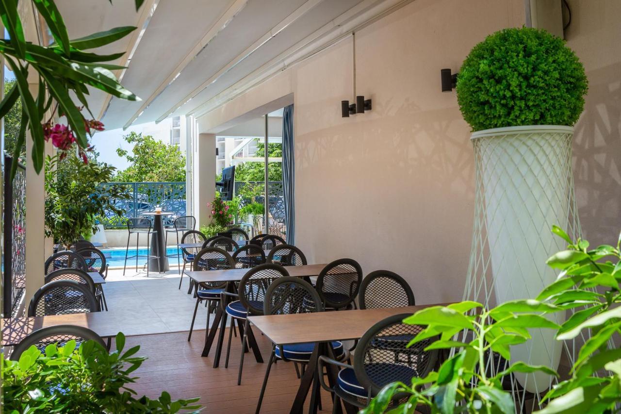 טוצפי Aparthotel Flora מראה חיצוני תמונה