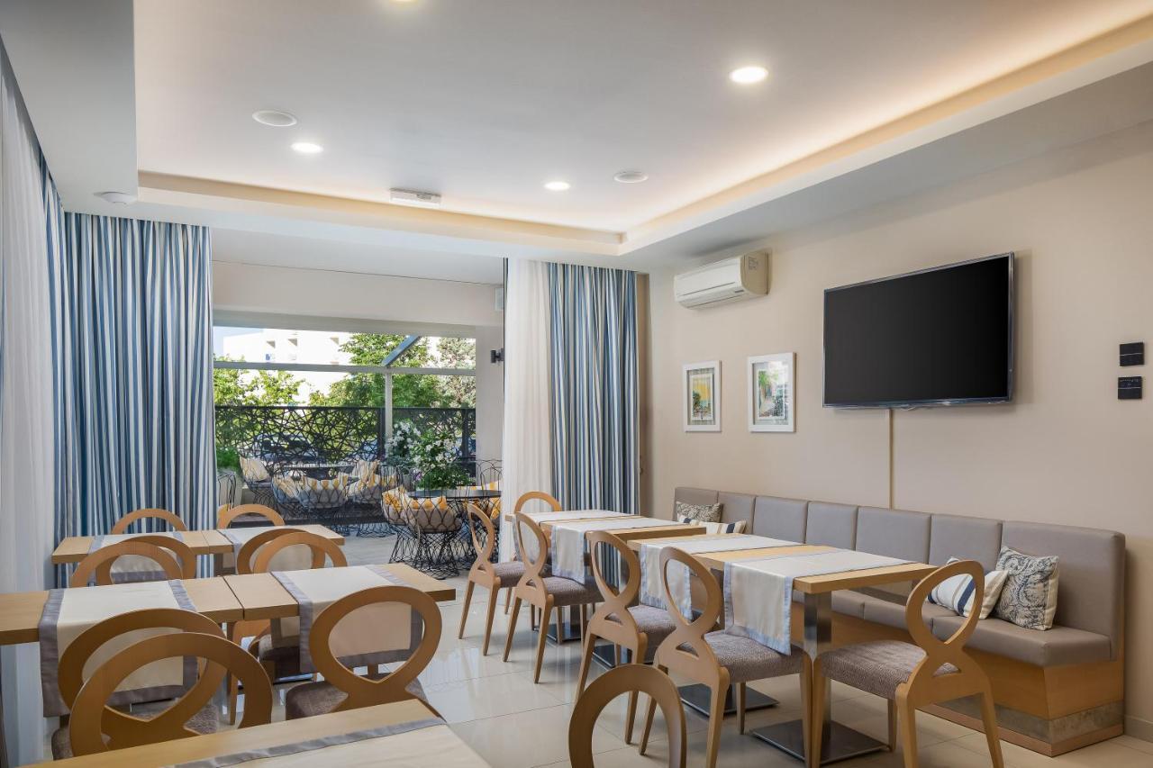 טוצפי Aparthotel Flora מראה חיצוני תמונה